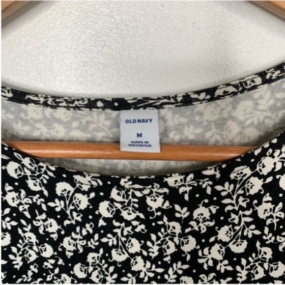 NWT Old Navy Twist Front Dress Black‎ White Floral Women’s Medium Long sleeve - Picture 8 of 10